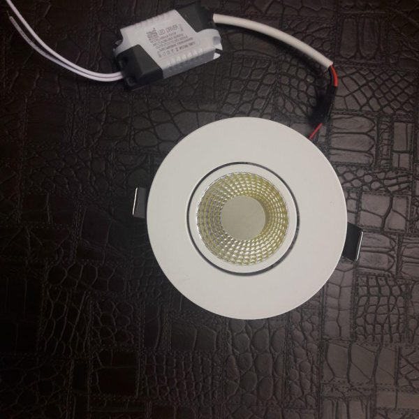 چراغ سقفی روکار